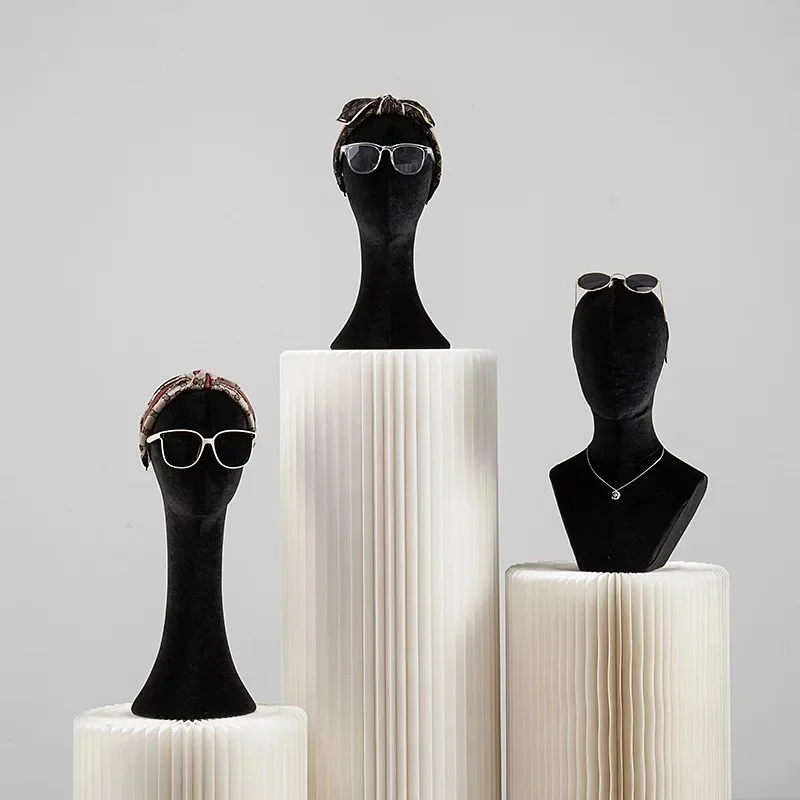 Mannequin Head With Shoulders  - Body Jewelry Stores 评论和价格