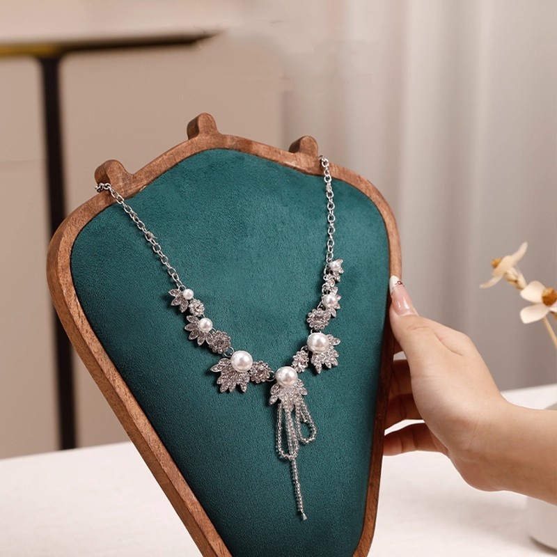 Body Wood Necklace Display Sta - Body Jewelry Stores 评论和价格